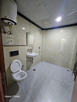 Bathroom in 2 BHK Builder Floor at Sector 46 – for Rent