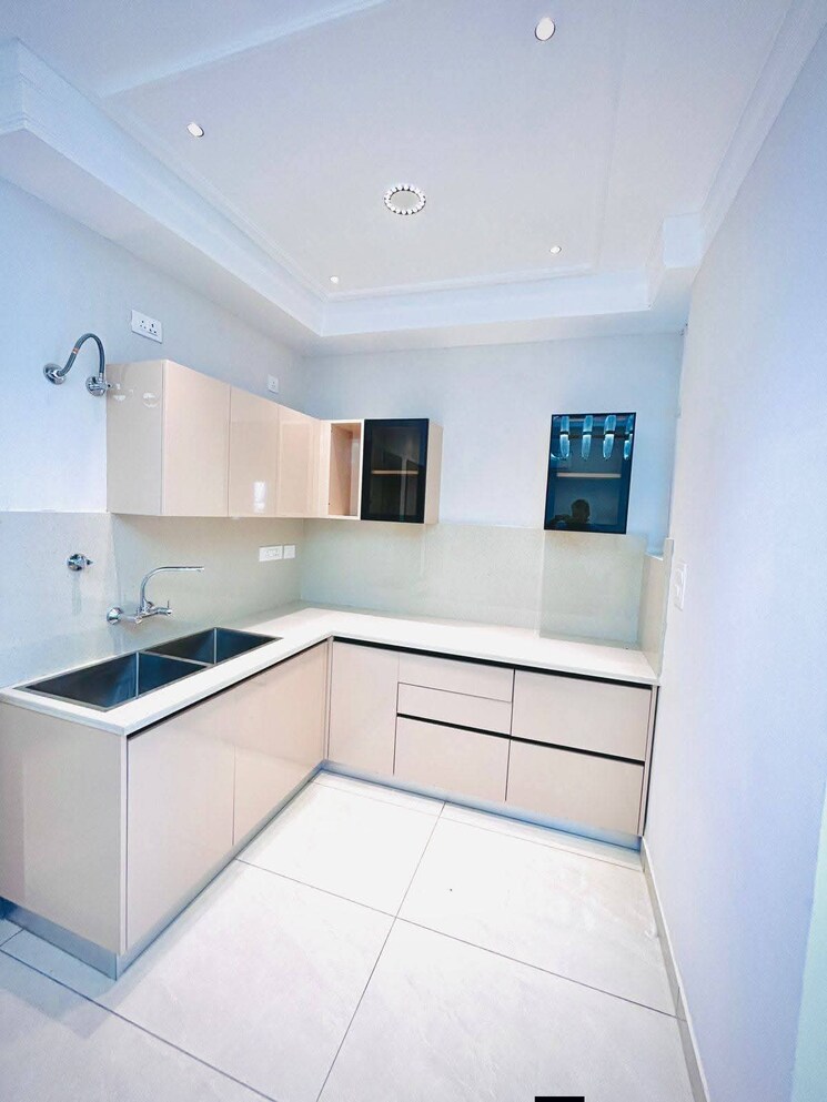 Kitchen, sector 115 3 Bedroom 140 Sq.Yd. Apartment In Sector 115 Mohali 9714014