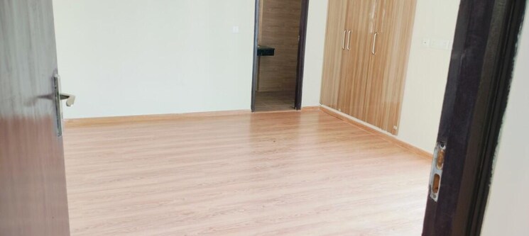 Room, amrapali-crystal-homes 3 Bedroom 1375 Sq.Ft. Apartment In Sector 76 Noida 9713887
