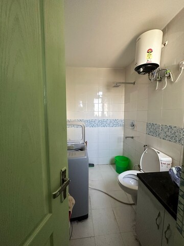 Master Bedroom in 3.5 BHK Apartment at Unitech Uniworld Gardens 2, Sector 47 – for Rent