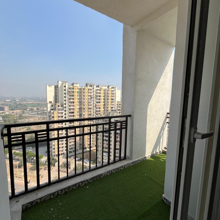 Balcony, vashisht-heights 2 Bedroom 700 Sq.Ft. Apartment In Bharat Colony Faridabad 9714080