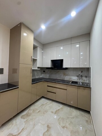 Kitchen in 3 BHK Builder Floor at Sector 73 – for Sale
