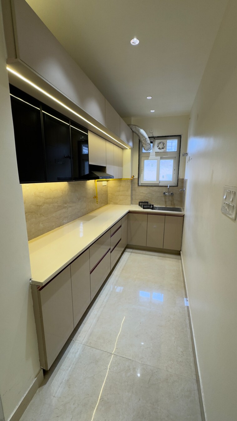 Kitchen, chattarpur 3 Bedroom 1500 Sq.Ft. Builder Floor In Chattarpur Delhi 9714229