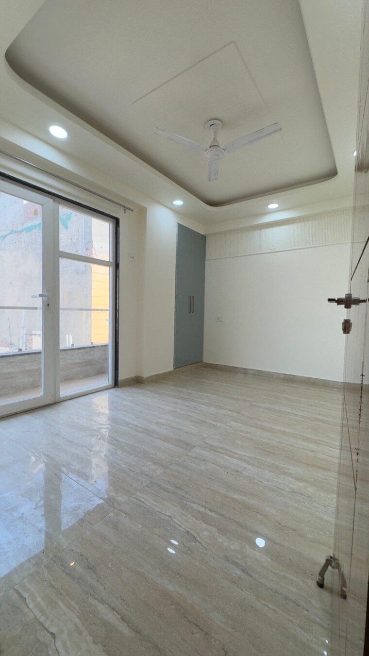Room, chattarpur 3 Bedroom 1500 Sq.Ft. Builder Floor In Chattarpur Delhi 9714229