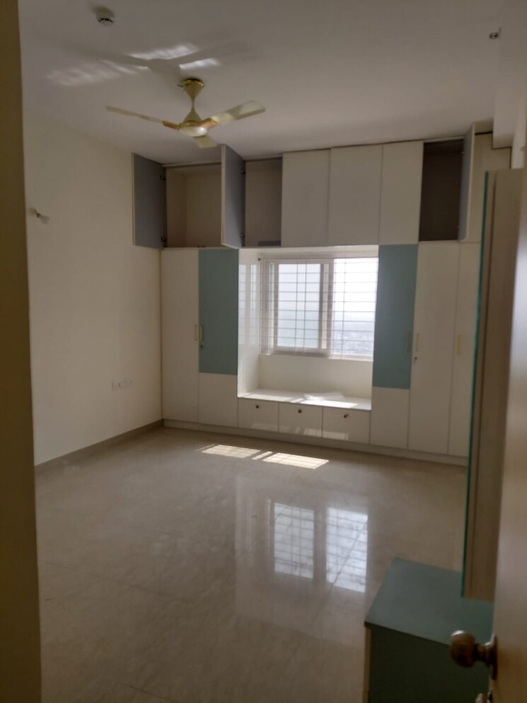 Room, mantri-serenity 3.5 Bedroom 2104 Sq.Ft. Apartment In Kanakapura Road Bangalore 9714438