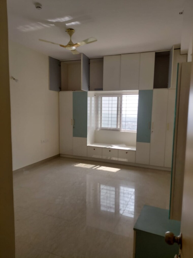 Room, mantri-serenity 3.5 Bedroom 2104 Sq.Ft. Apartment In Kanakapura Road Bangalore 9714438
