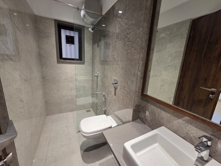 Bathroom, vaswani-bel-air 3 Bedroom 1248 Sq.Ft. Apartment In Bandra West Mumbai 9714457