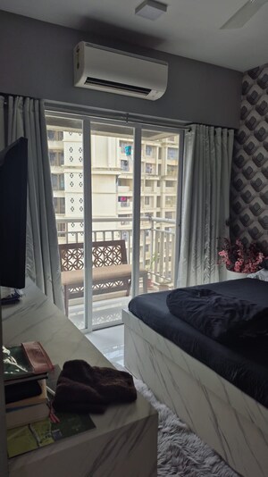 Bedroom in 2 BHK Apartment at Unique Greens Ghodbunder Road, Ghodbunder Road – for Rent