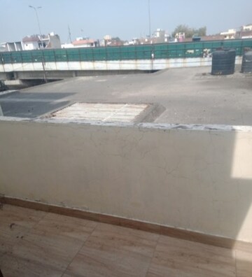 Balcony in 1 BHK Villa at Aliganj – for Rent