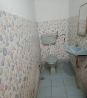Bathroom in 1 BHK Villa at Aliganj – for Rent