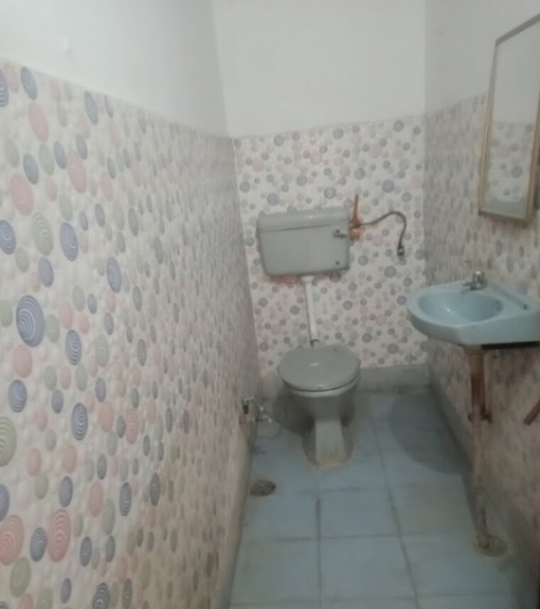 Bathroom, aliganj 1 Bedroom 555 Sq.Ft. Villa In Aliganj Lucknow 9714505