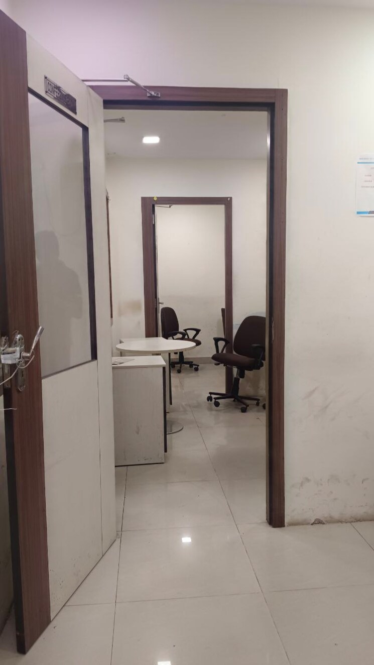 Team Area, primarc-tower Commercial Office Space 1050 Sq.Ft. In Salt Lake City Kolkata 9714420