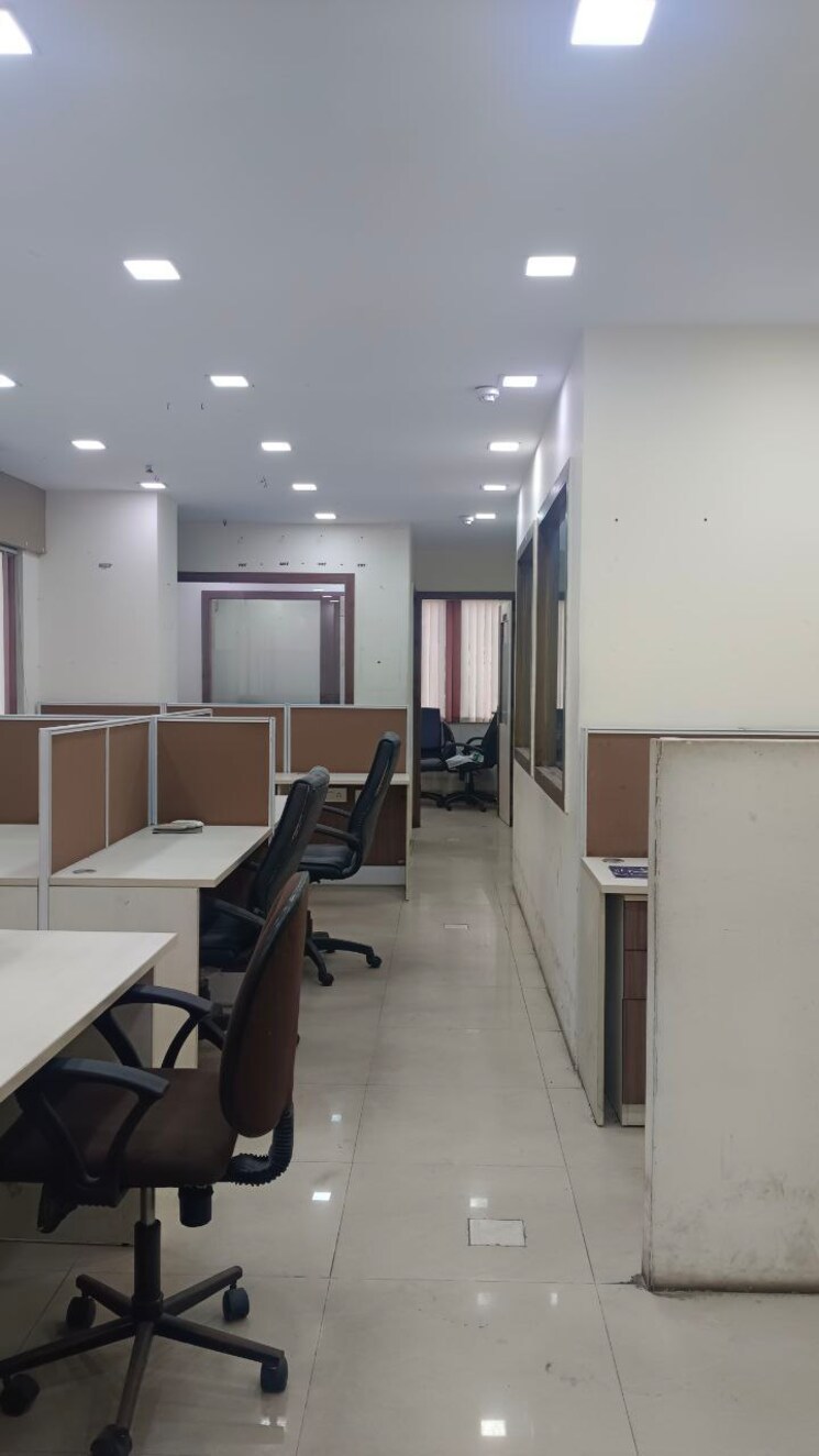 Team Area, primarc-tower Commercial Office Space 1050 Sq.Ft. In Salt Lake City Kolkata 9714420