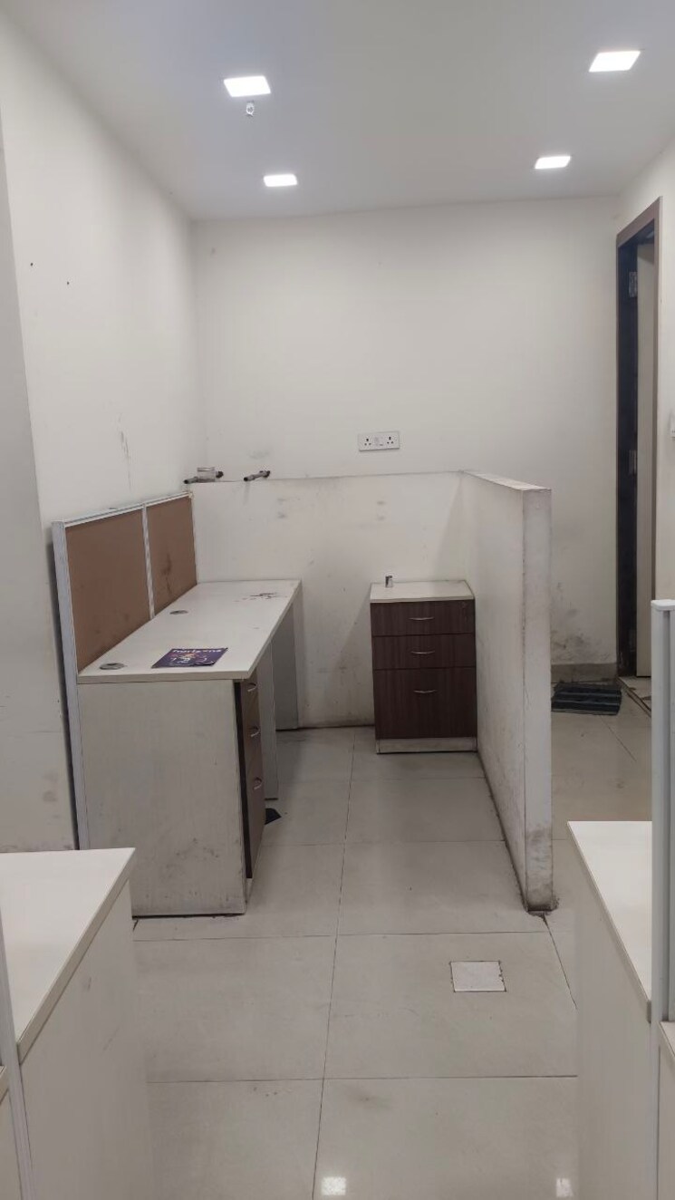 Team Area, primarc-tower Commercial Office Space 1050 Sq.Ft. In Salt Lake City Kolkata 9714420