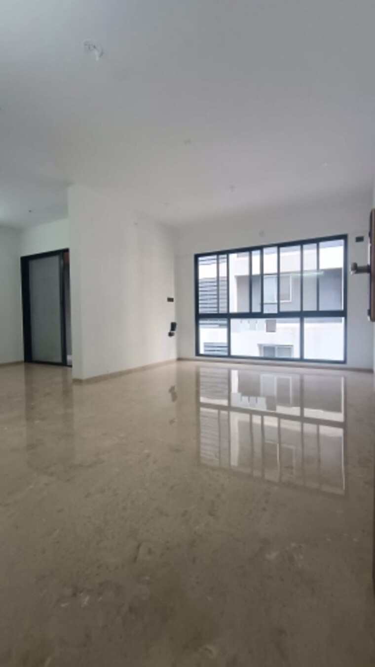 Room, sun-flower 3 Bedroom 2109 Sq.Ft. Apartment In Mukund Nagar Pune 9714641