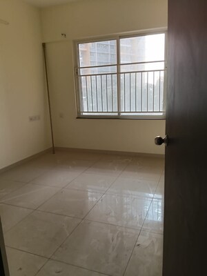Room in 3 BHK Apartment at Kolte Patil Life Republic, Hinjewadi – for Rent