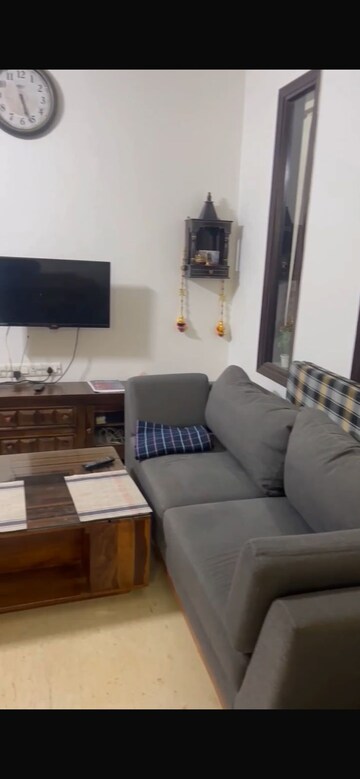 Living Room in 3 BHK Builder Floor at Vipul World Floors, Sector 48 – for Rent