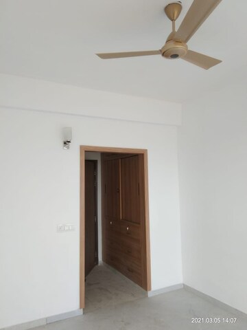Room in 3 BHK Apartment at Umang Winter Hills, Sector 77 – for Rent