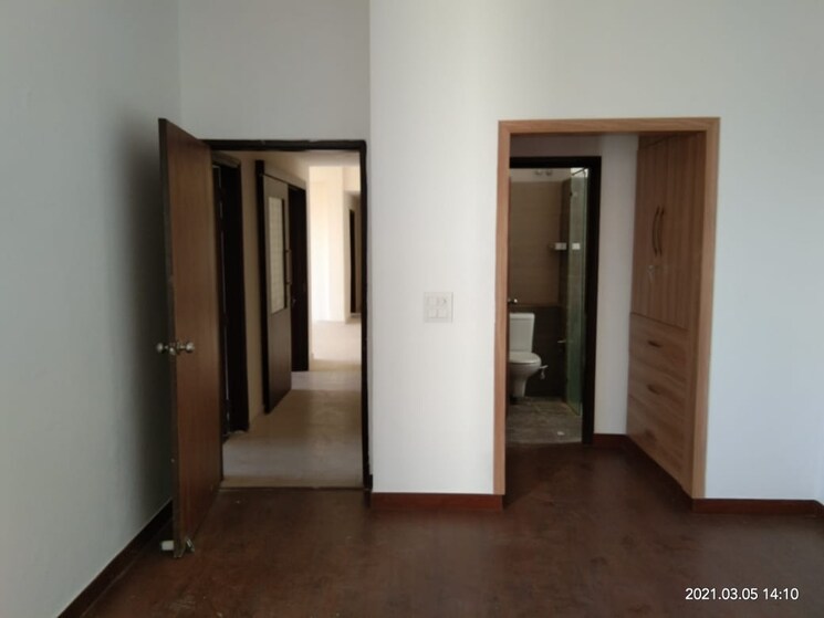 Room, umang-winter-hills 3 Bedroom 1822 Sq.Ft. Apartment In Sector 77 Gurgaon 9714578