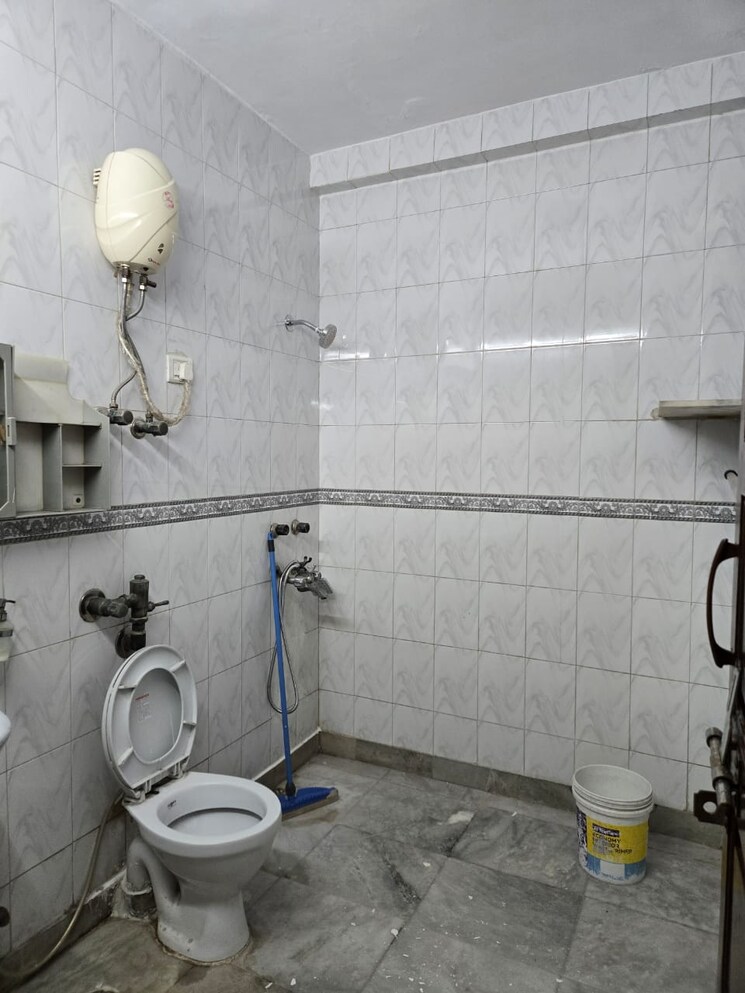 Bathroom, dwarka 2 Bedroom 800 Sq.Ft. Apartment In Dwarka Delhi 9714687