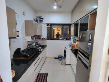 Amanora Gold Towers