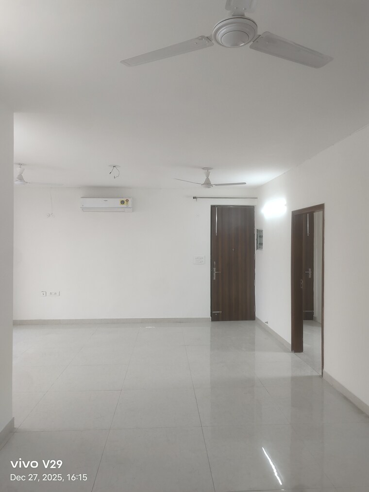 Room, millenium-bajrang-society 3 Bedroom 2650 Sq.Ft. Apartment In Sector 43 Gurgaon 9714974