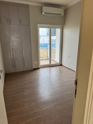 Room in 2.5 BHK Independent House at Central Park Cerise Suites, Sohna Sector 33 – for Sale