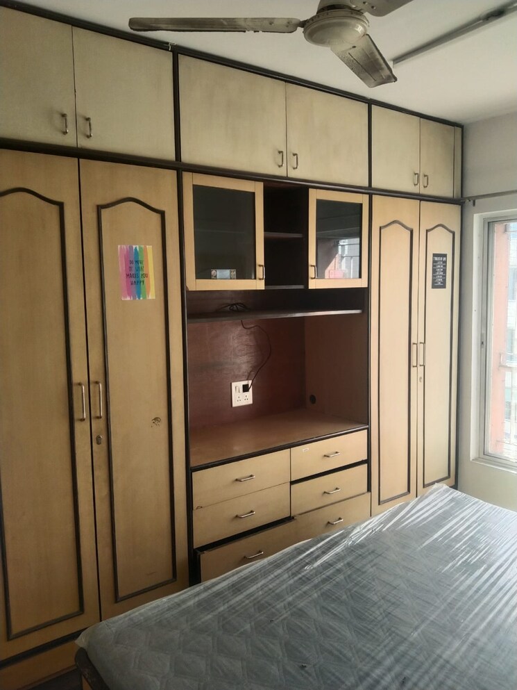 undefined, pristine-zircon 3 Bedroom 1500 Sq.Ft. Apartment In Viman Nagar Pune 9715173