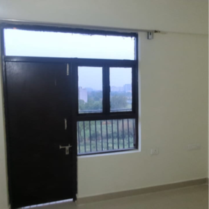Room in 3 BHK Apartment at Amolik Sankalp, Sector 85 – for Sale