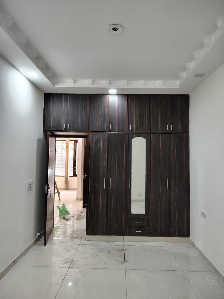 Room, guru-nanak-enclave 2 Bedroom 100 Sq.Yd. Builder Floor In Dhakoli Zirakpur 9715232
