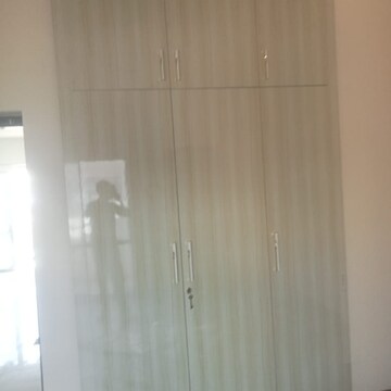 Furnished Amenities in 3 BHK Apartment at Amolik Sankalp, Sector 85 – for Rent