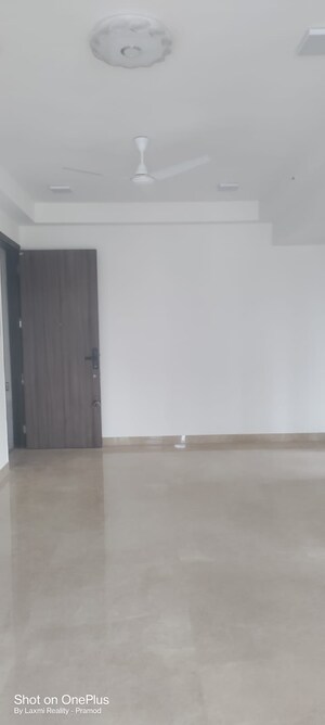 Room in 3 BHK Apartment at Dipti Ocean Terraces, Shivaji Park – for Rent