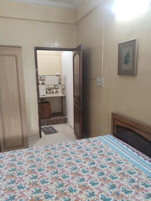 Bedroom in Studio Builder Floor at Gomti Nagar – for Rent