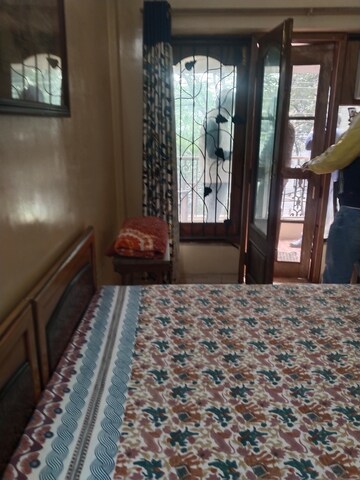 Bedroom in Studio Builder Floor at Gomti Nagar – for Rent