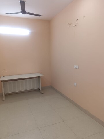 Room in 3.5 BHK Builder Floor at Jadhunath Enclave, Sector 29 – for Rent