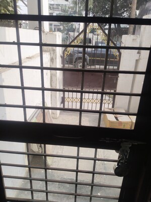 Balcony in 1.5 BHK Builder Floor at Gomti Nagar – for Rent