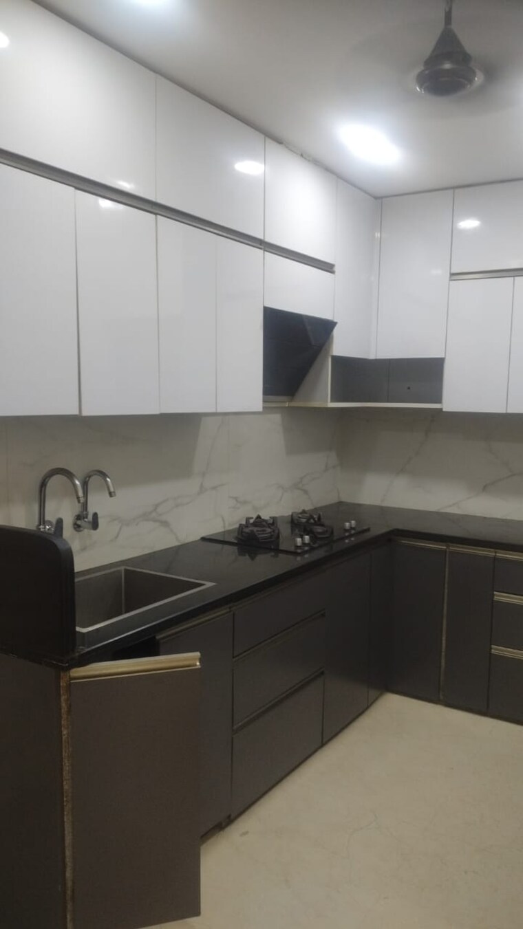 Kitchen, lajpat nagar i 2 Bedroom 900 Sq.Ft. Independent House In Lajpat Nagar I Delhi 9715439