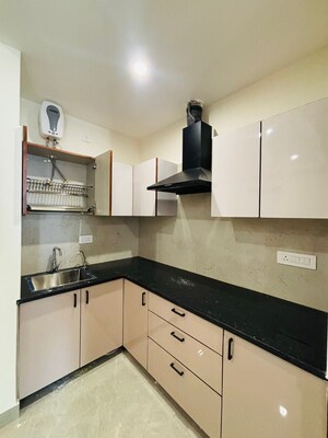 Kitchen in 1 BHK Builder Floor at Sector 38 – for Rent