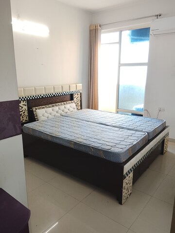 Bedroom in 2 BHK Apartment at Pyramid Square 67A, Sector 67 – for Rent