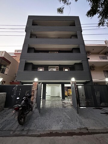 1 BHK Builder Floor For Rent in Sector 45