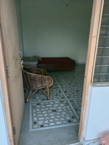 Room in  Pg at Vikash Khand – for Rent