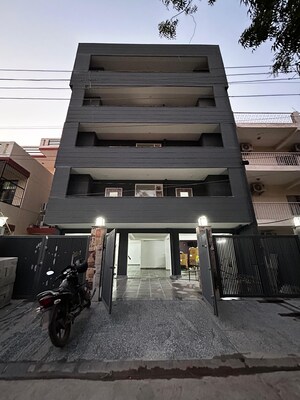 2 BHK Builder Floor – Exterior View View at Sector 46 - for Rent