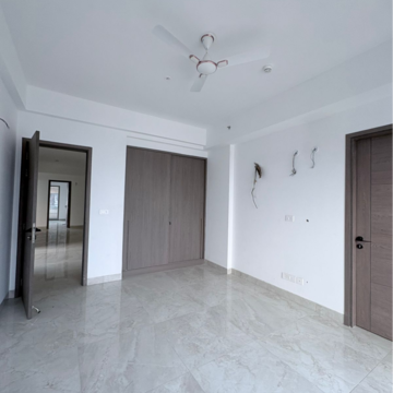 Room in 3.5 BHK Apartment at Shalimar One World Belvedere Court 3, Malesemau – for Rent