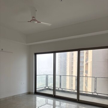 Room in 3.5 BHK Apartment at Shalimar One World Belvedere Court 3, Malesemau – for Rent