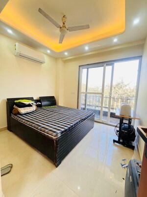 1 BHK Builder Floor For Rent in Sector 38