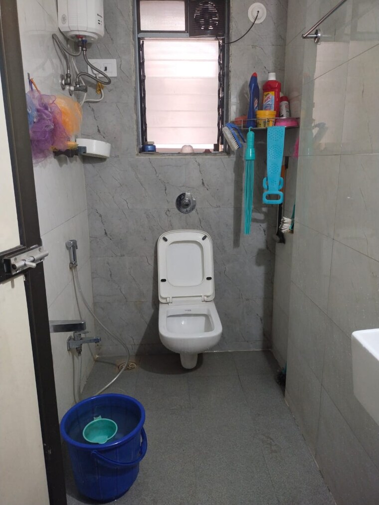 Bathroom, bhandup east 1 Bedroom 415 Sq.Ft. Apartment In Bhandup East Mumbai 9715870