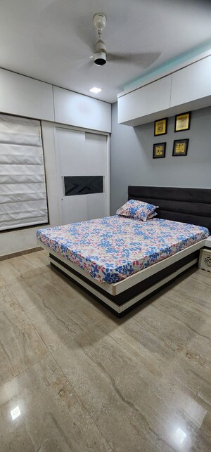 Bedroom in 2 BHK Apartment at Lodha Amara, Kolshet Road – for Rent