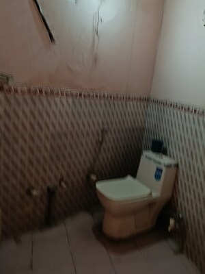 Bathroom in 1 RK Builder Floor at Ignou Road – for Rent