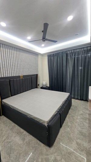 Bedroom in Studio Builder Floor at Sector 38 – for Rent
