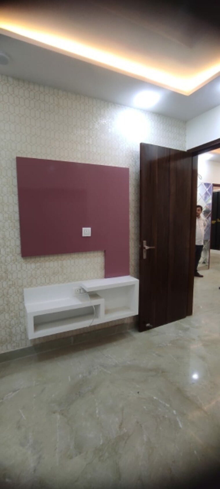 Room, rohini sector 24 3 Bedroom 750 Sq.Ft. Builder Floor In Rohini Sector 24 Delhi 9715983